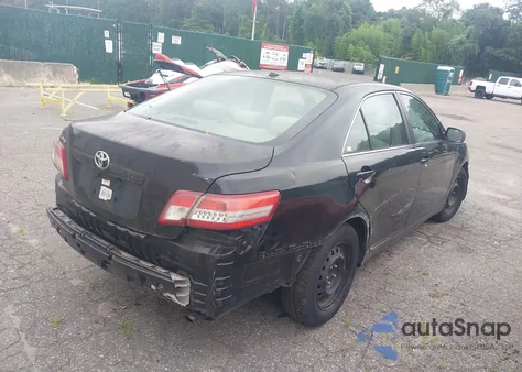 2011 Toyota Camry Se/Le/Xle z USA, uszkodzony, nr VIN 4T1BF3EK5BU701322